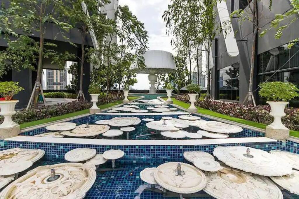 Modern Suites At Arte Mont Kiara By Iconique Куала Лумпур Екстериор снимка