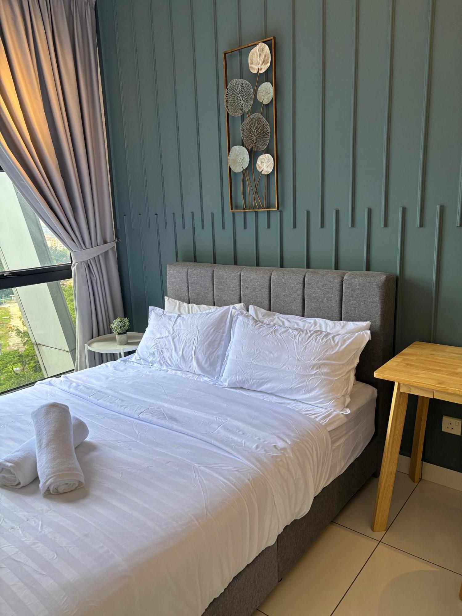 Modern Suites At Arte Mont Kiara By Iconique Куала Лумпур Стая снимка