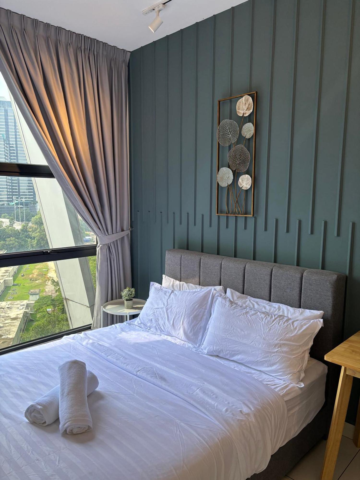 Modern Suites At Arte Mont Kiara By Iconique Куала Лумпур Стая снимка