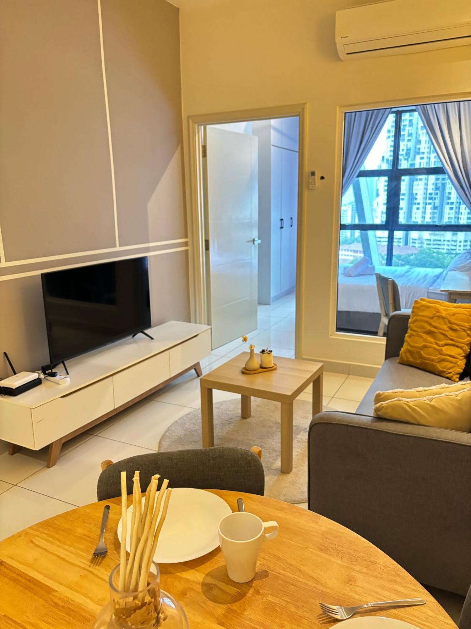 Modern Suites At Arte Mont Kiara By Iconique Куала Лумпур Стая снимка